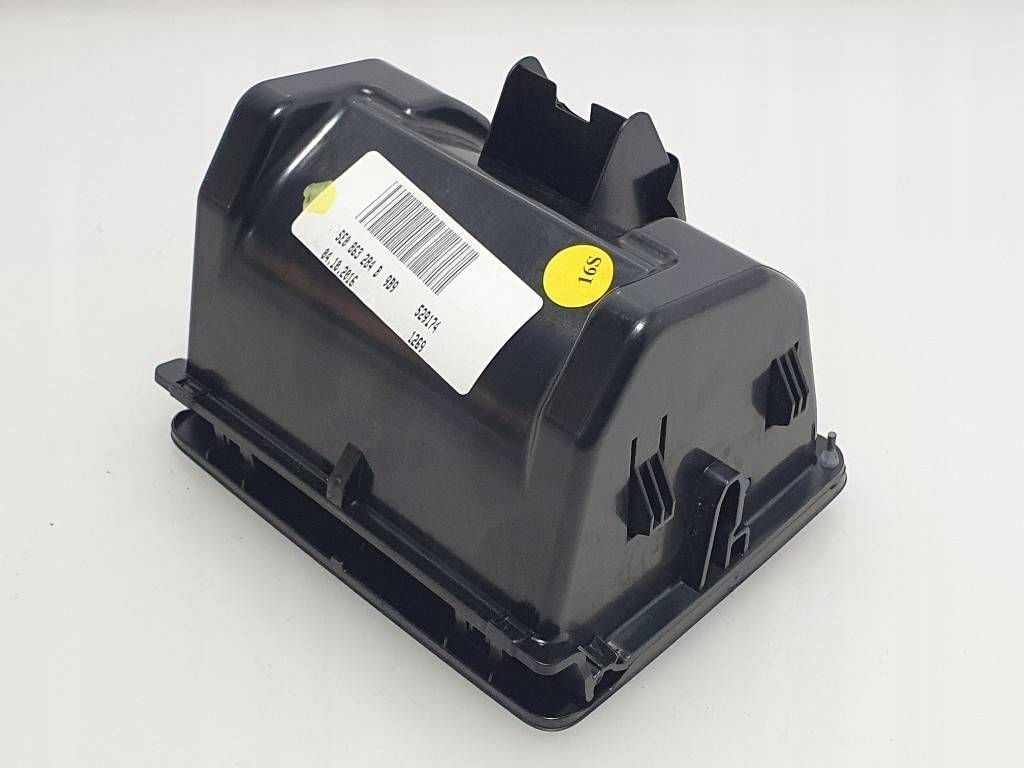 Skoda octavia mk3 5e 2016 попільничка задня бардачок тунель 5e0863284b Зі Шроту