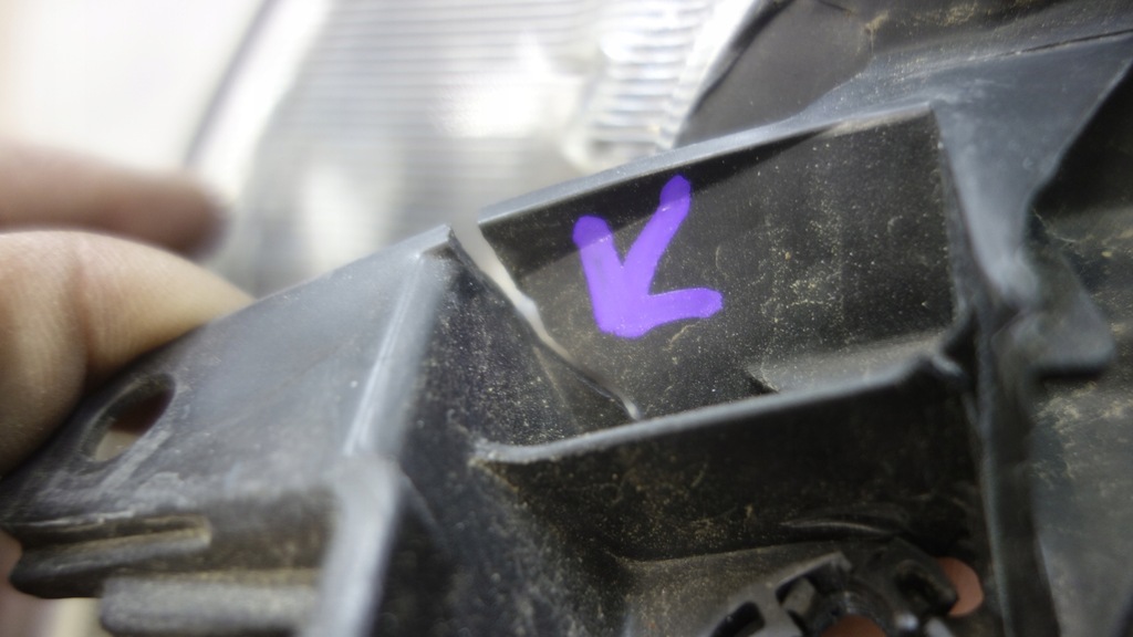 фото №11, Suzuki baleno ii ксенон правий перед