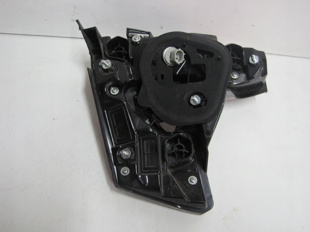 фото №6, Лампа лампы задние toyota c-hr chr 81590-f4120 81580-f4120