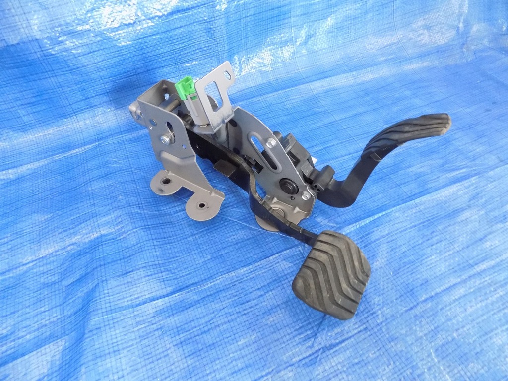 фото №1, Педалі автоматична коробка передач megane iv 1,5 dci