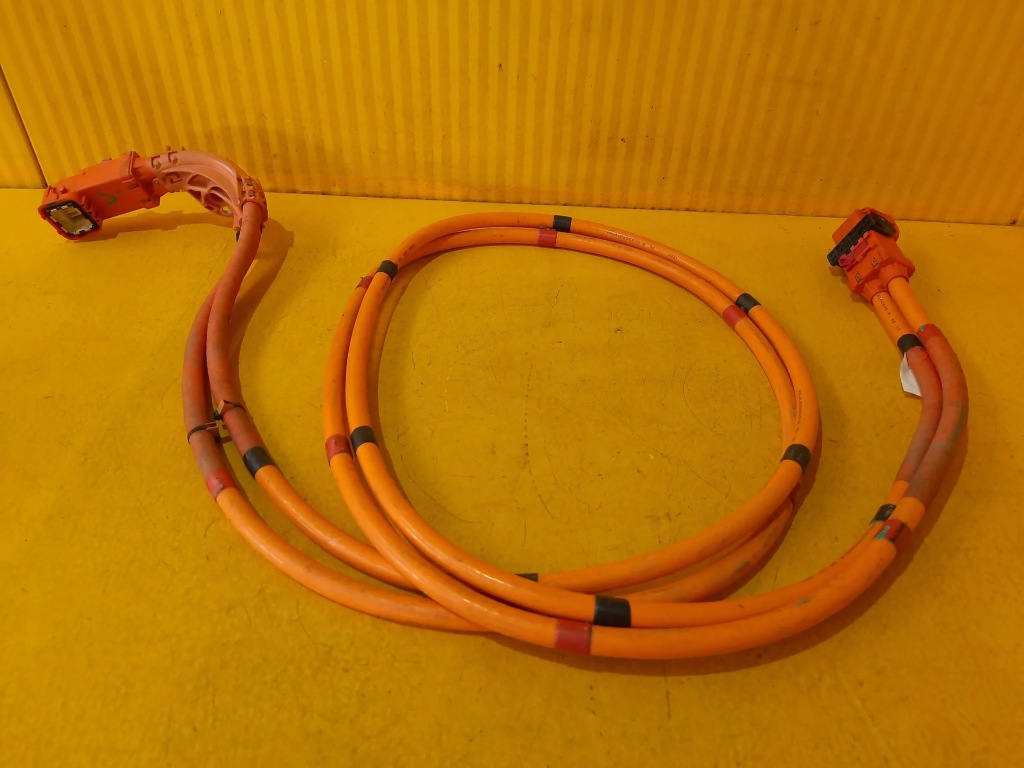 фото №1, Tesla model 3 кабель шланг аккумулятора 1109003-00-e