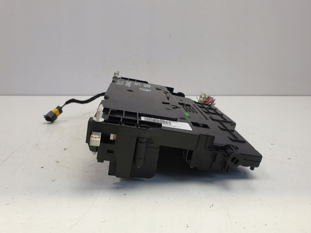 фото №4, Коробка запобіжників bmw оригінальний номер 8364542