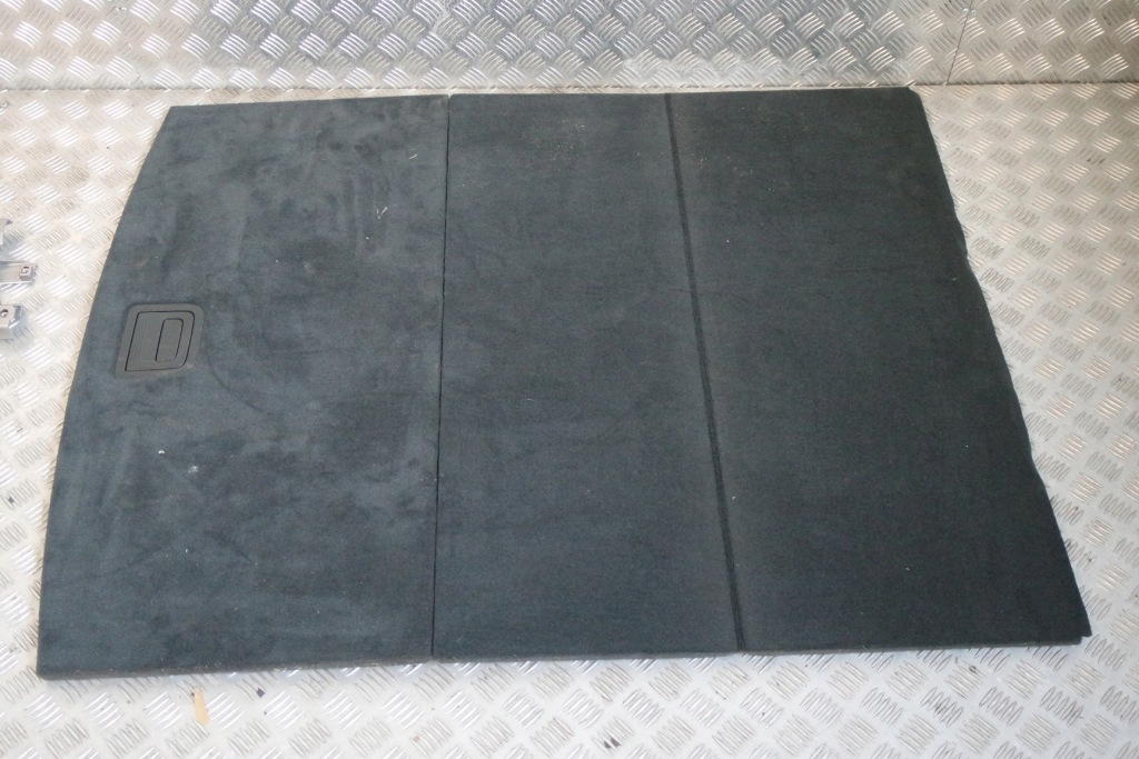 Елементи багажника оббивка audi a6 4k9 в Україні