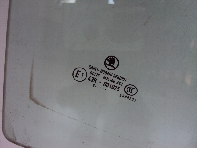 фото №4, Стекло дверь правый перед skoda fabia ii 2010 rok