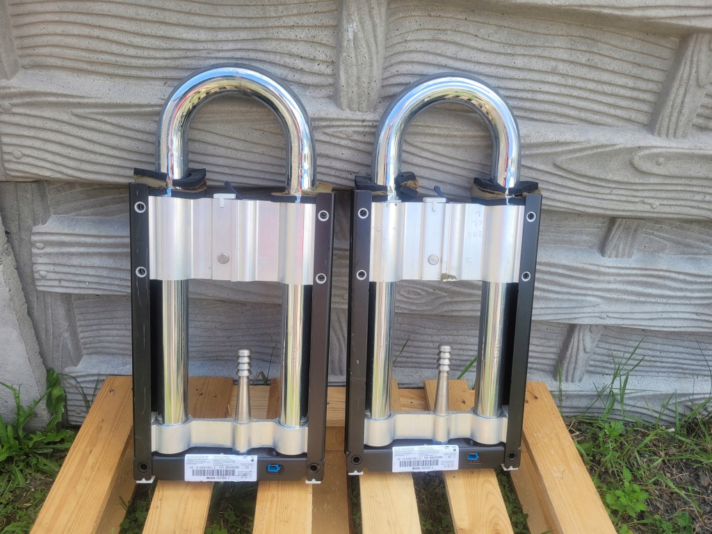 фото №1, Peugeot 207 cc подголовник дуга патрон