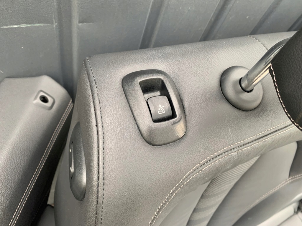 фото №16, Сиденья обивка кожа sporty подогрев память электрический 7 человек bmw x7 g07