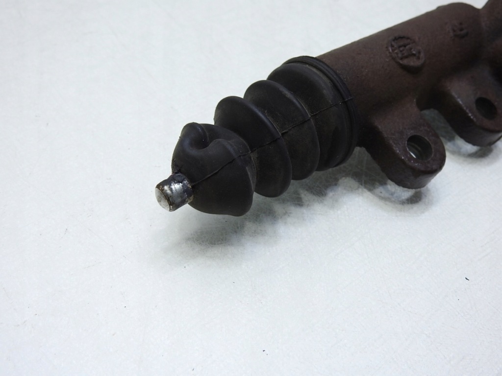 фото №2, Помпа сцепления toyota avensis t25 2.0 d4d