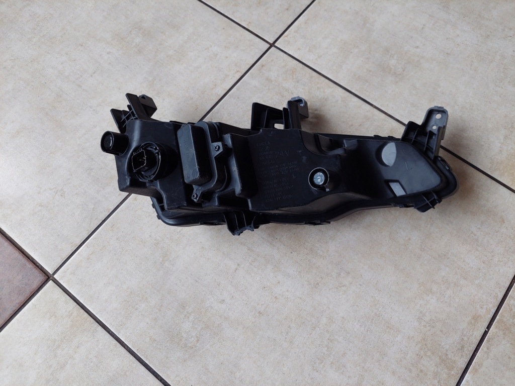 фото №5, Свет led - левая - hyundai i30 iii - lift