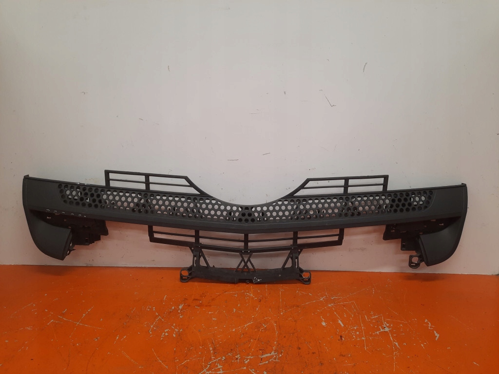 фото №1, Mercedes actros mp4 решётка радиатора / решётка радиатора 11- a9018851453