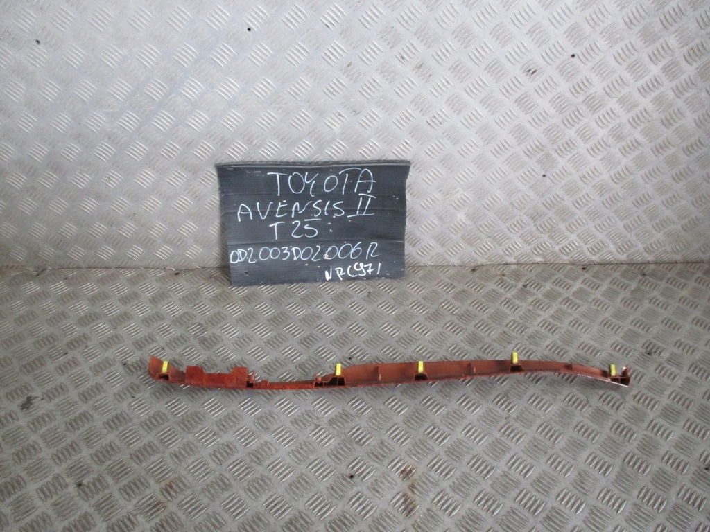 фото №6, Молдинг панелі toyota avensis 02-06r