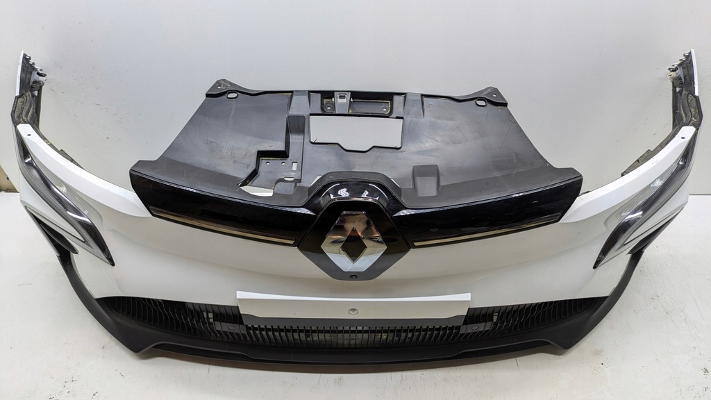 фото №11, Бампер перед renault megane v e-tech 6pdc камера