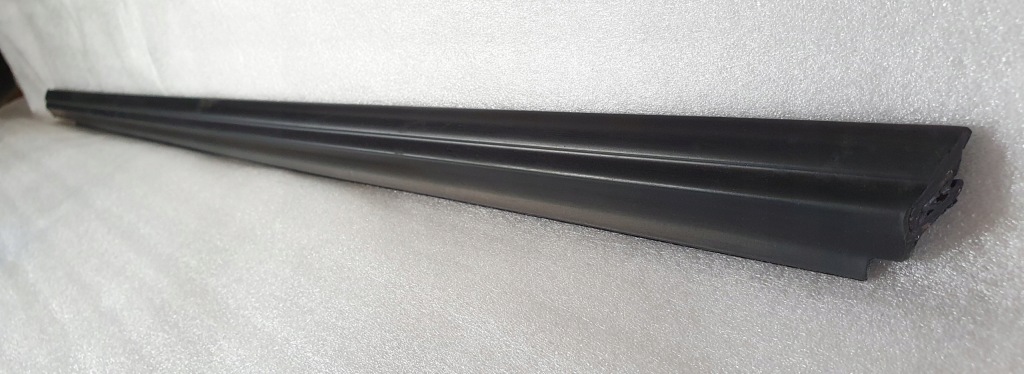 Прокладка молдинг стекло перед левая alfa 146 оригинал Доставка