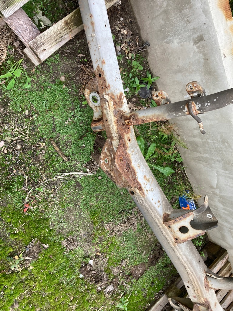 фото №6, Suzuki jimny 1,3 16v 98- рама, часть рамы