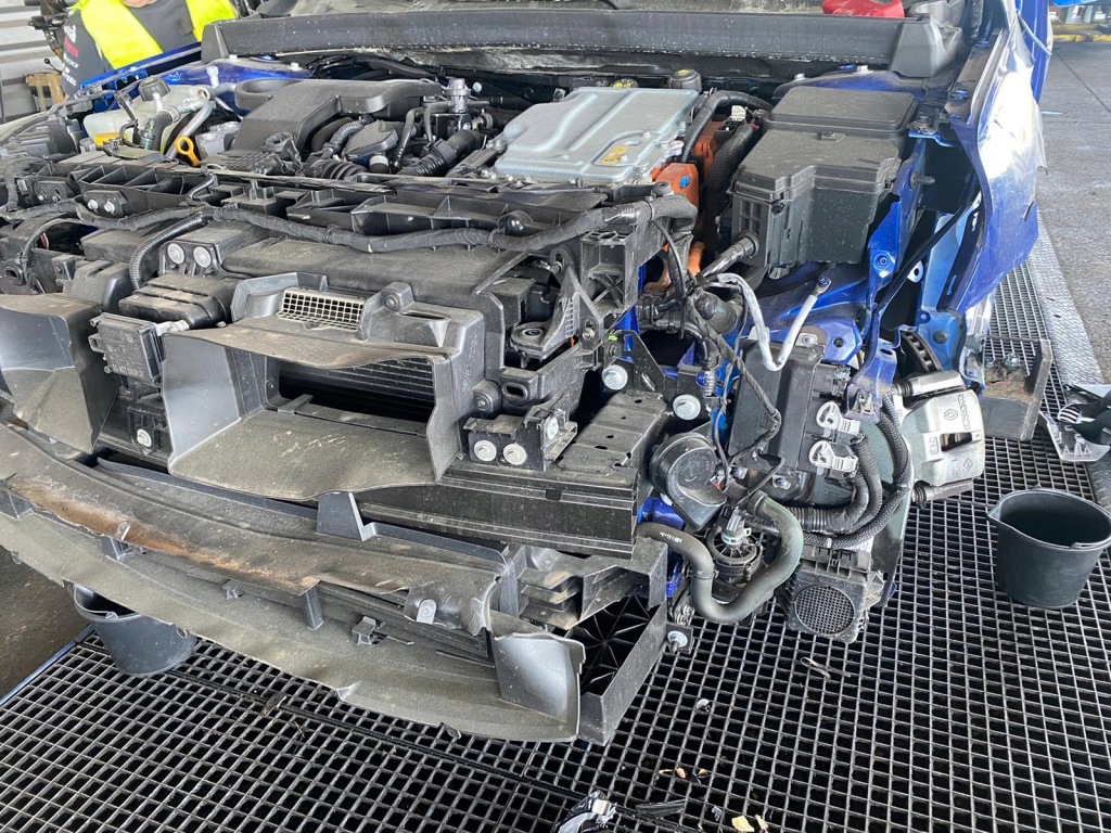 Renault megane iv 1.6 e-tech гібрид двигун h4mb630 Недорого