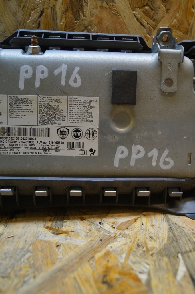 фото №8, Подушка коленная fiat оригинальный номер 735452888