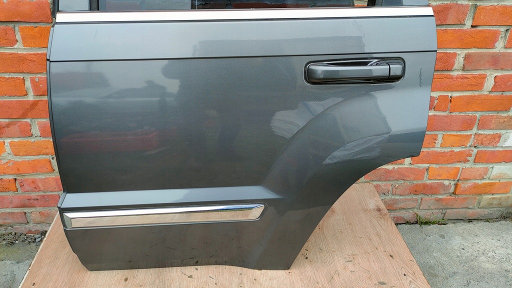 фото №6, Jeep grand cherokee wk 5-10 дверь левый задняя