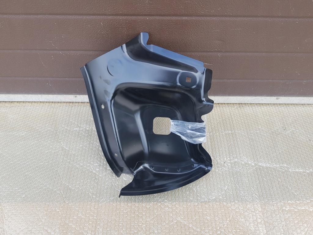 фото №1, Skoda fabia iii hb 2014- панель фары лампы левый задняя