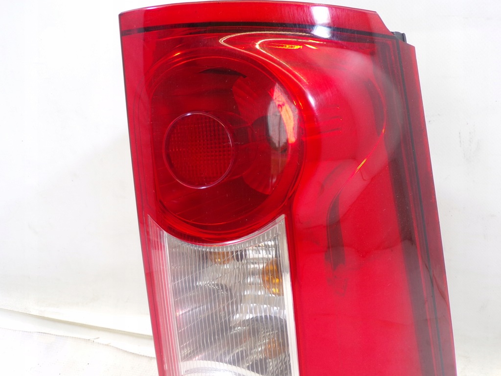 фото №5, Лампа задняя задняя правая dacia logan kombi