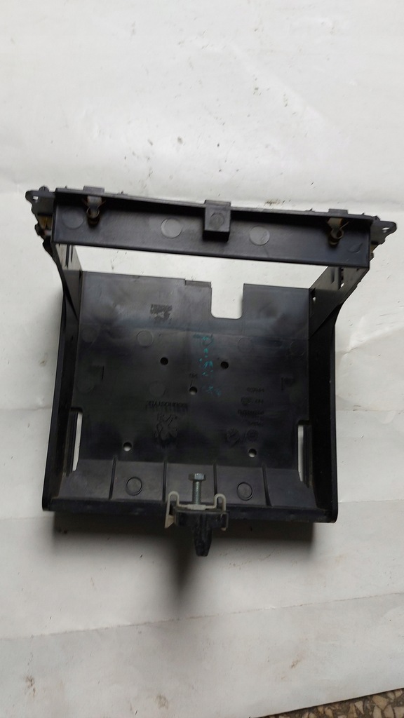 фото №4, Кронштейн кронштейн рамка кишеня радіо peugeot 508