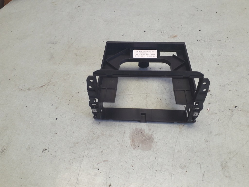 фото №2, Citroen c4 ii b7 кронштейн радио