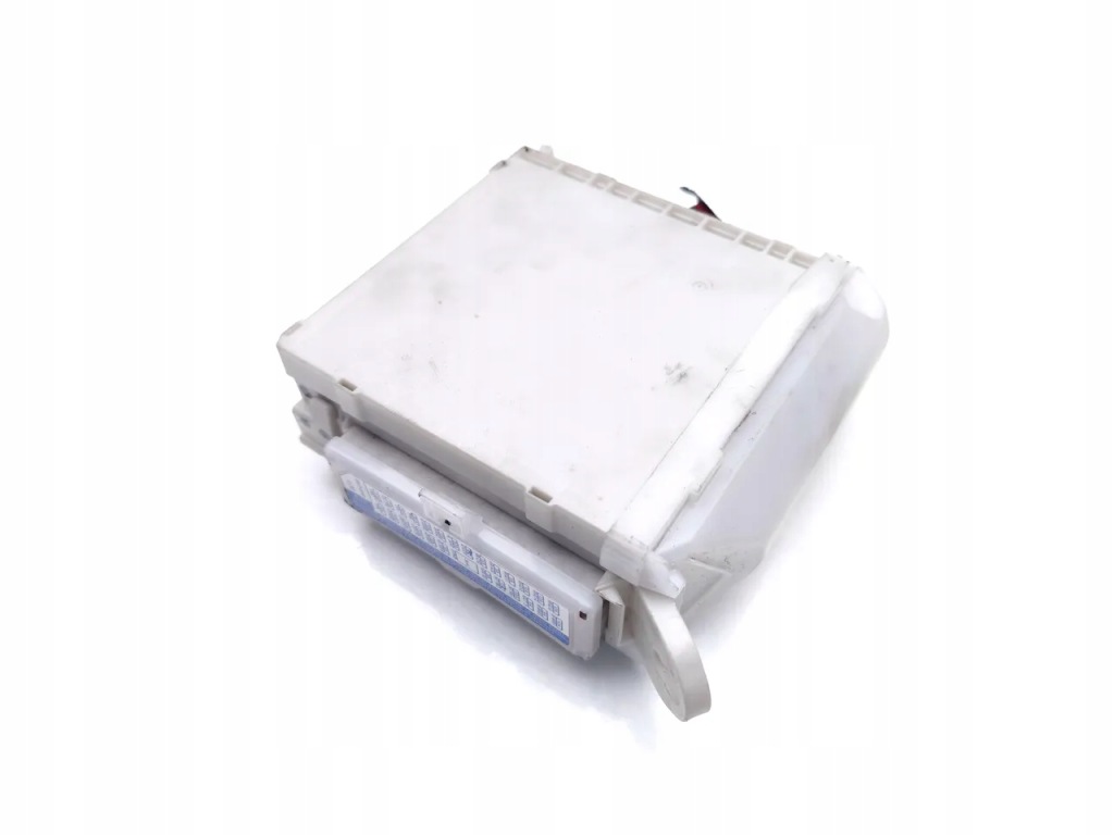 фото №8, Lexus ls рамка / модуль предохранителей 460 бензин 280kw 381 hp 82670-50160