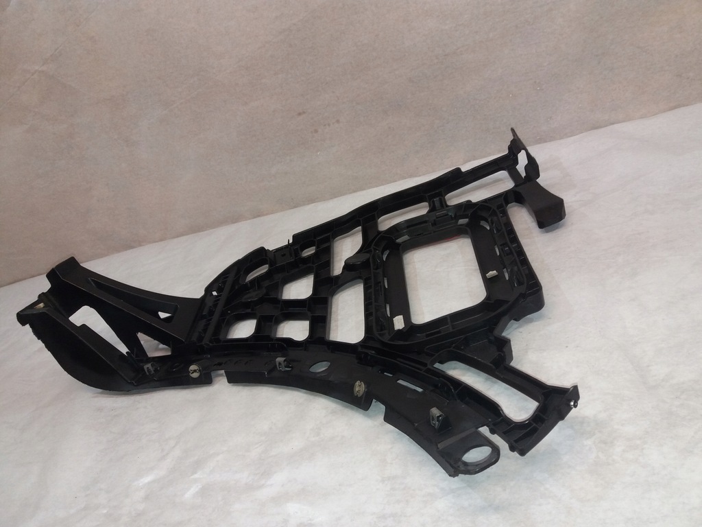 фото №11, Направляющая бампера задняя левый porsche cayenne 7p5807771