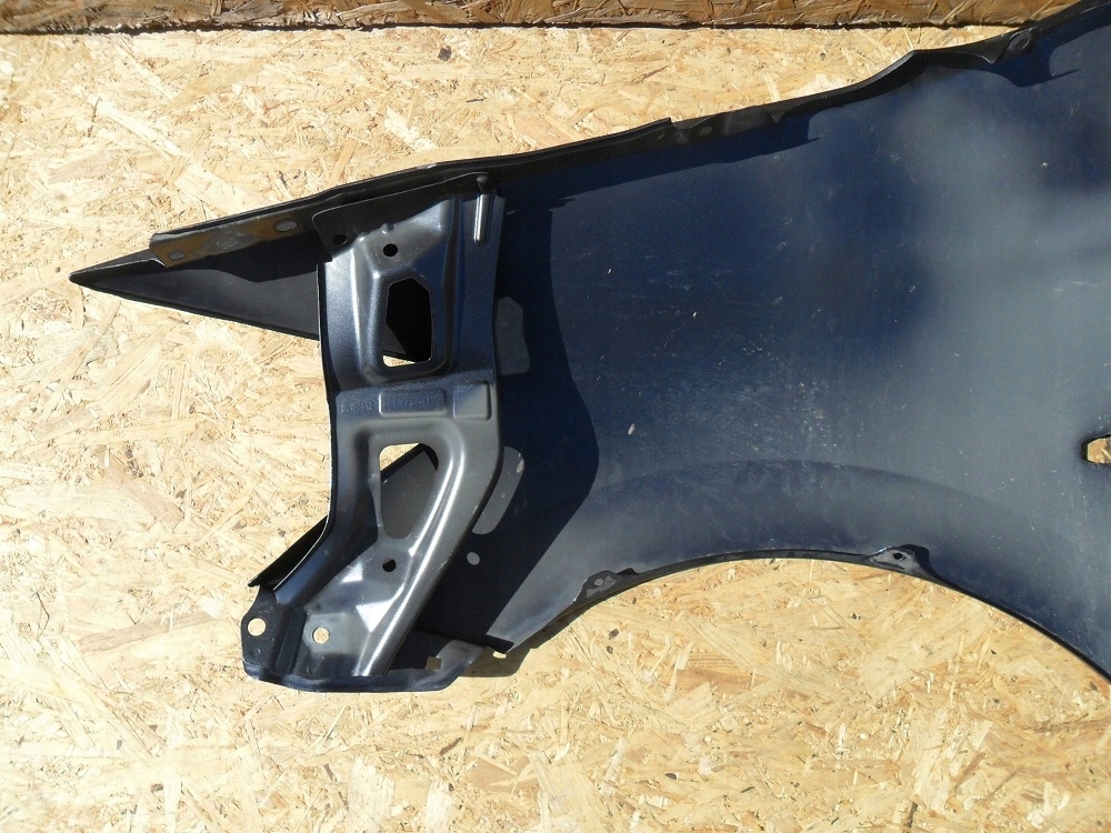 фото №9, Toyota auris 2007- przed liftem крыло правый