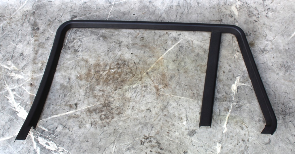 фото №1, Рамка дверь правый задняя bmw e46 kombi 8262718