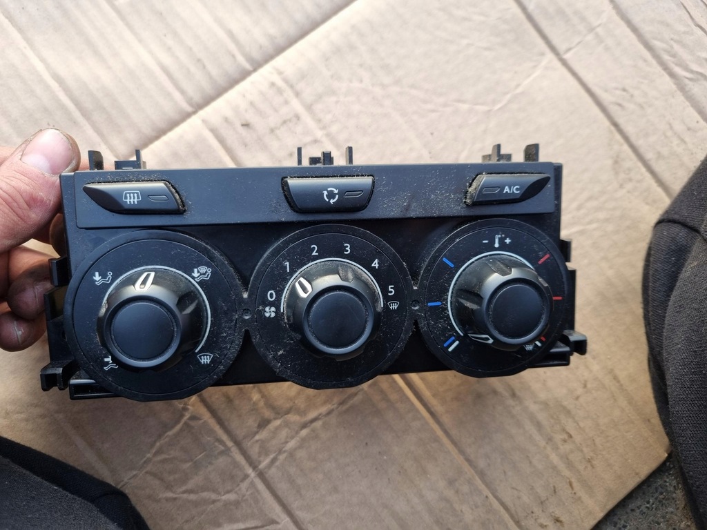 фото №1, Панель керування кондиціонер citroen c3 ii 78510001