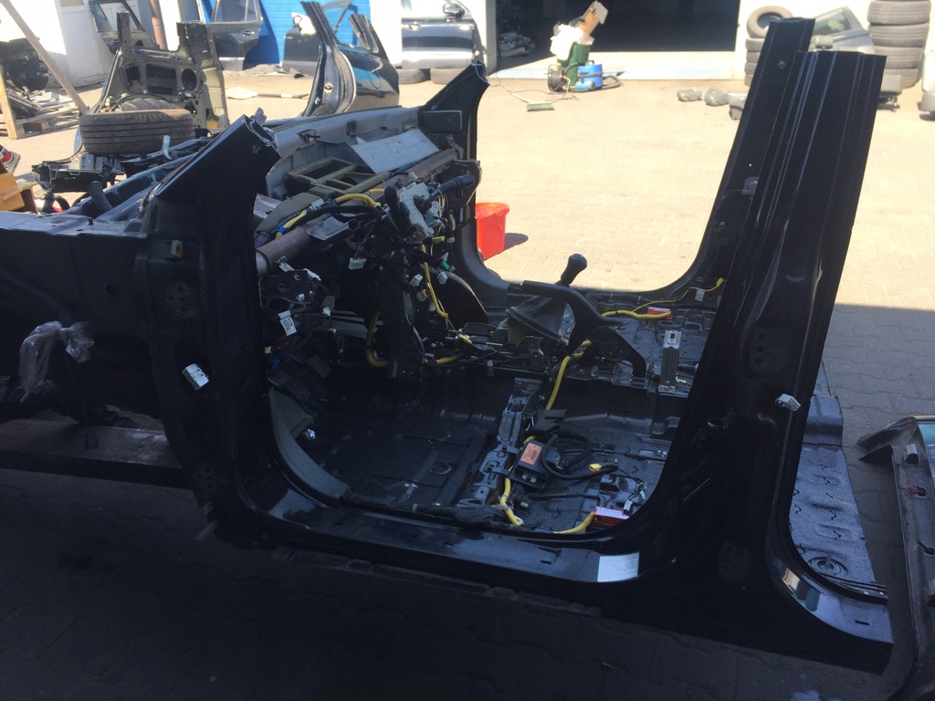 фото №1, Hyundai santa fe 2001-2006 блок двигуна b поріг лівий