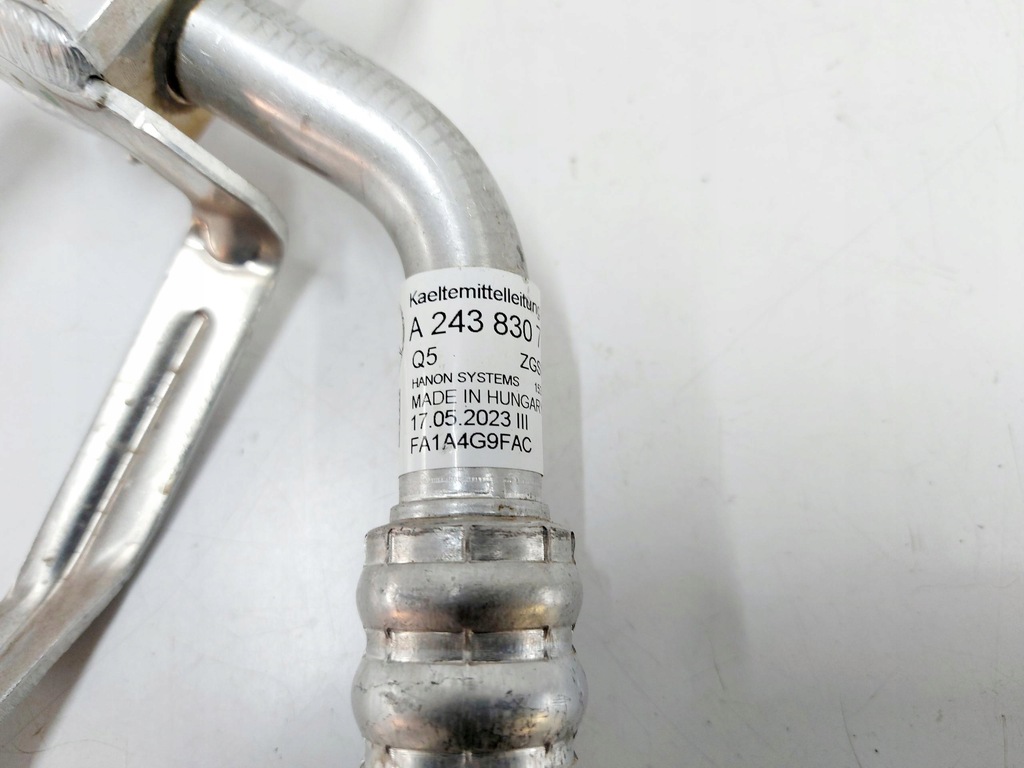 фото №7, Mercedes eqb n243 x243 23r. шланг кондиціонера a2438307400