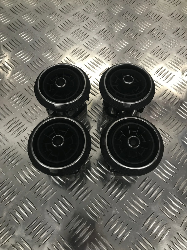 фото №1, Решётка обдув audi q2 16- 81a820901e