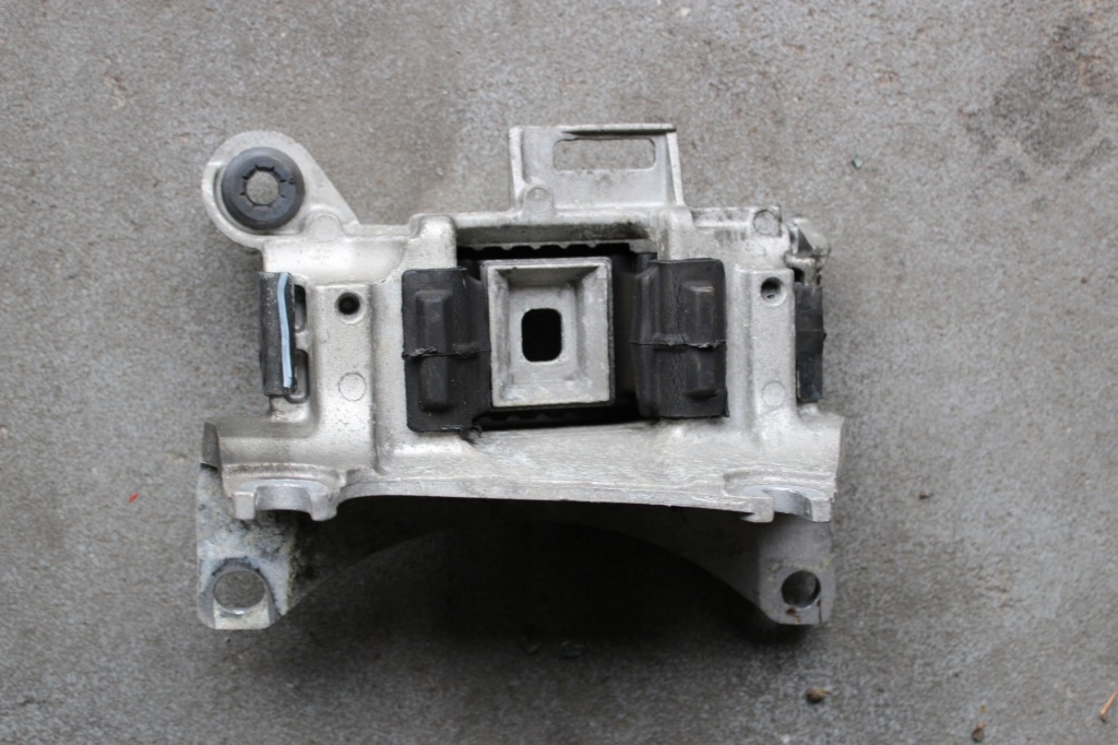фото №1, Renault scenic iii 1.4 кронштейн коробки передач подушка