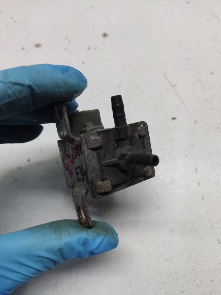 Bmw 5 e34 1996 клапан регулювання наддуву турбонагнітача 2243604 в Україні