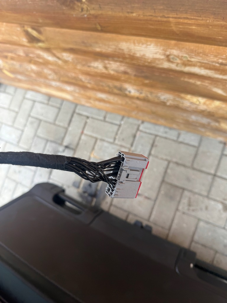 фото №8, Крышка багажника задняя задняя стекло land rover range rover evoque i l538