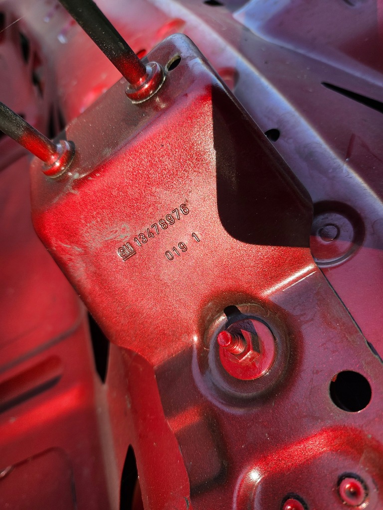 фото №12, Opel crossland x капот крышка двигателя