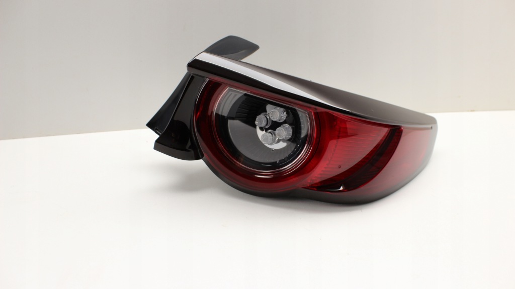 фото №5, Mazda 3 bp lift - лампа правая задняя led 2019+