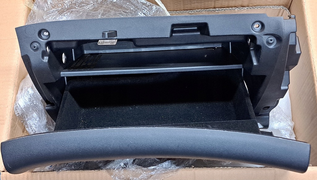 фото №7, Opel insignia a бардачок пасажира захист 13308554 13308550