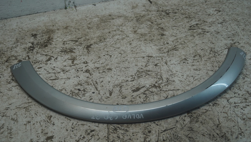 фото №8, Молдинг крила правий задня volvo c30 30779141