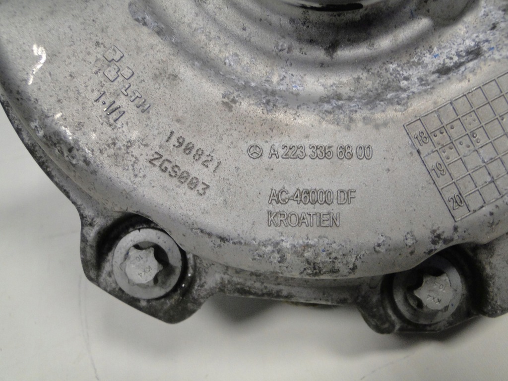 фото №14, Mercedes редуктор міст передній s klasa 223 w223 4matic a2233300300