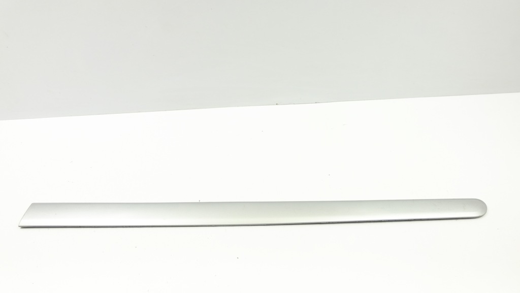 фото №1, Opel zafira b молдинг дверь левый перед 13137772