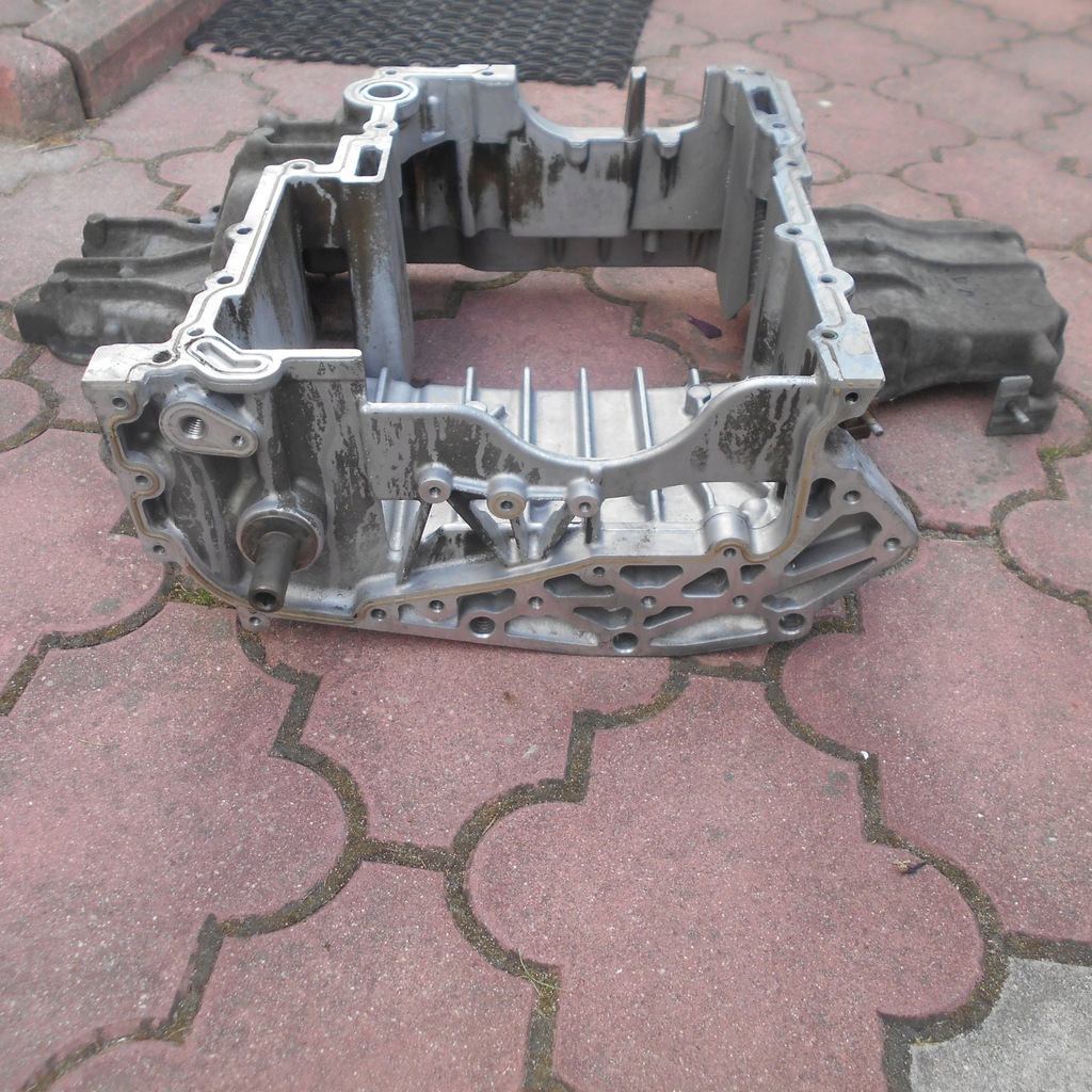 фото №2, Audi a6 2,7 3,0 поддон масляная 059103603af