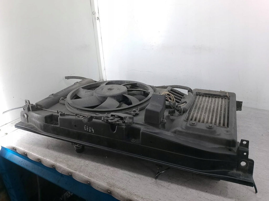 Набор радиатор с вентилятор peugeot 308 1 sw valeo 1.6 hdi с Разборки