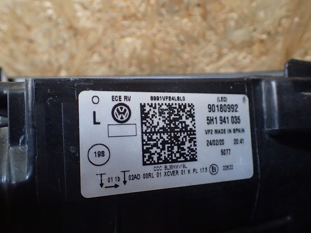 фото №6, Лампа перед левая vw golf viii 8 full led