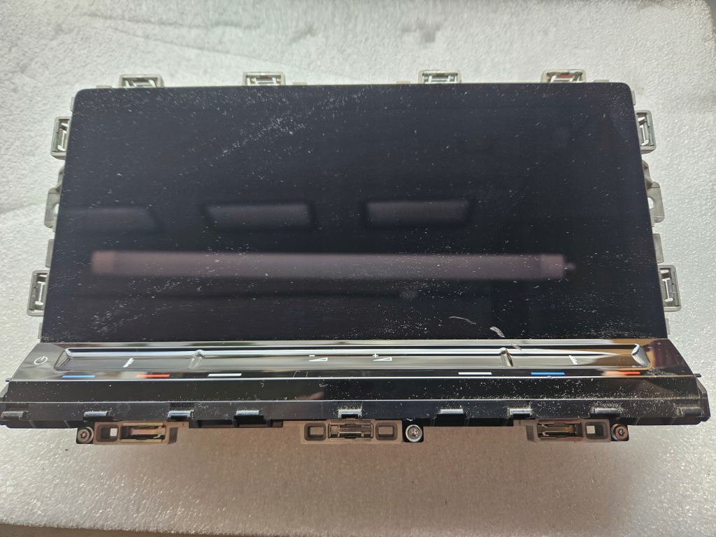 фото №1, Панель мультимедіа екран navi vw golf 8 5h0919605b