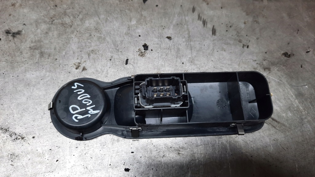 фото №2, Панель управление окон renault modus 8200278436