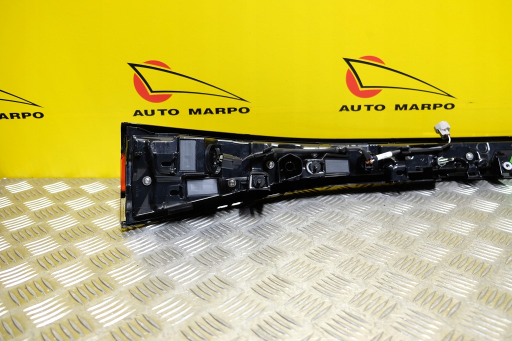 Lexus rx 2022- накладка крышки фара led задний  америка с Разборки