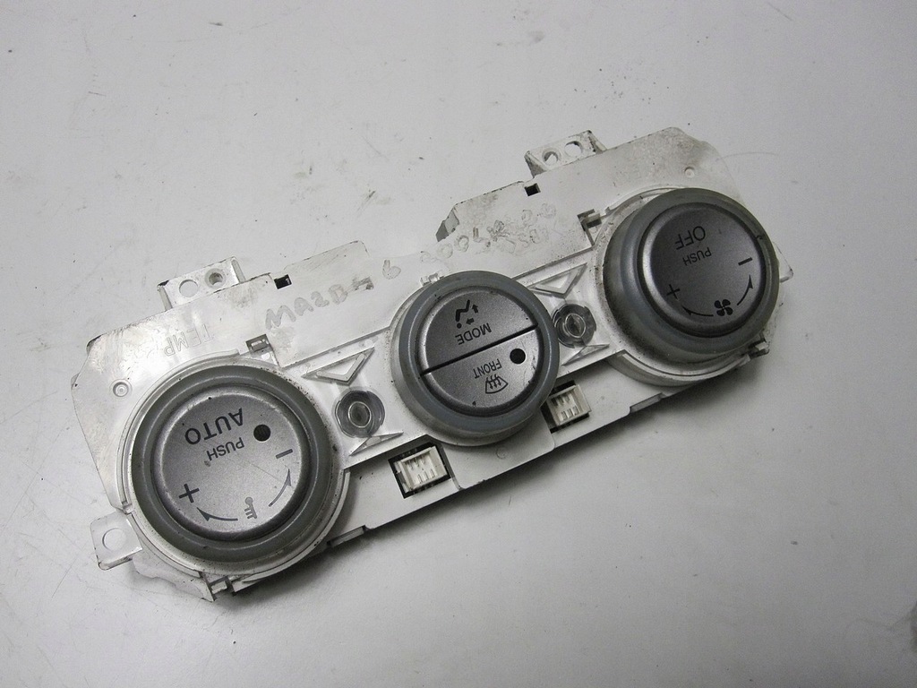 фото №1, Панель кондиціонера mazda 6 2004r