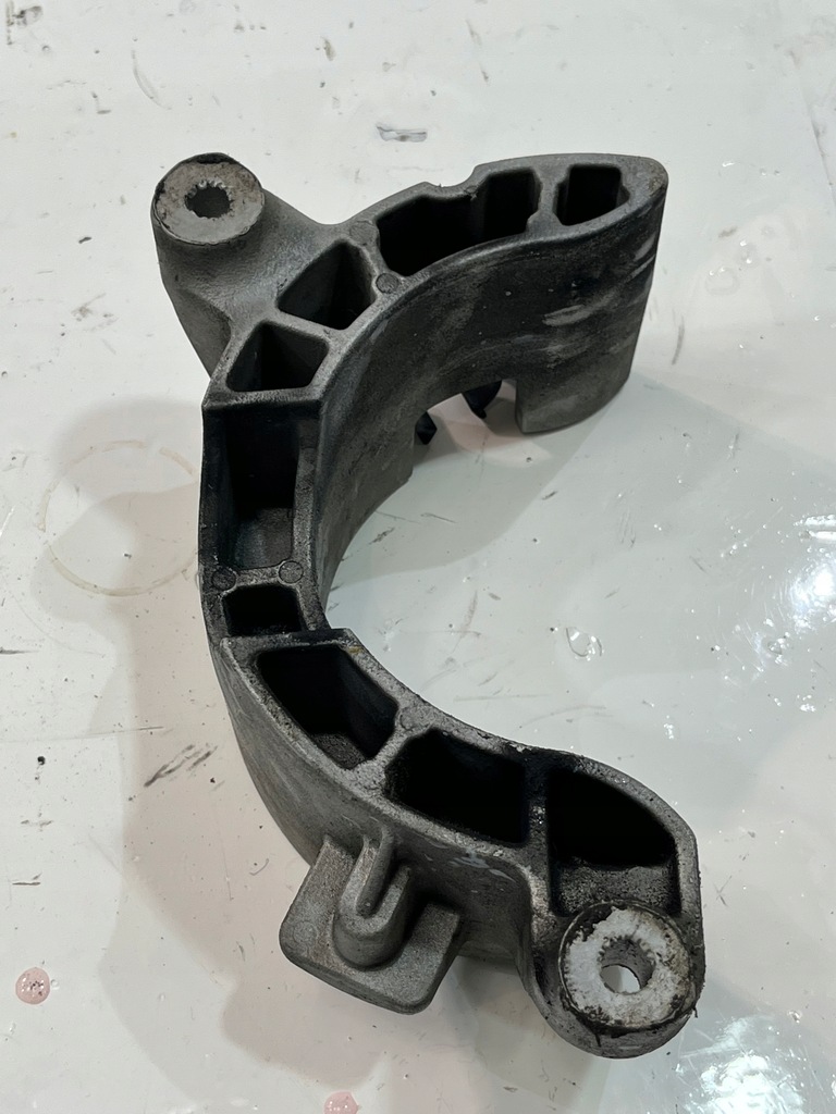 фото №1, Кронштейн генератора panamera 970 4s 4.8 94811520422