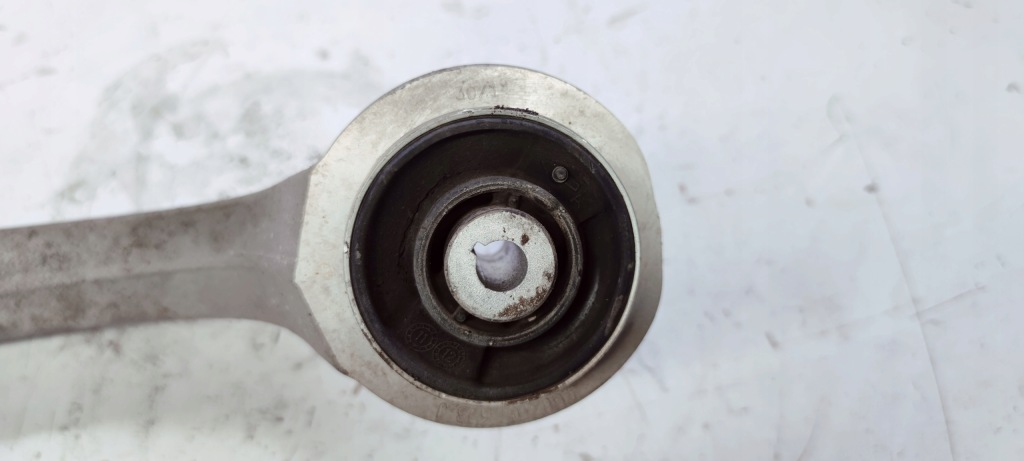 Важіль лівий перед audi a4 a5 q5 a6 a7 4g0407695 Зі Шроту